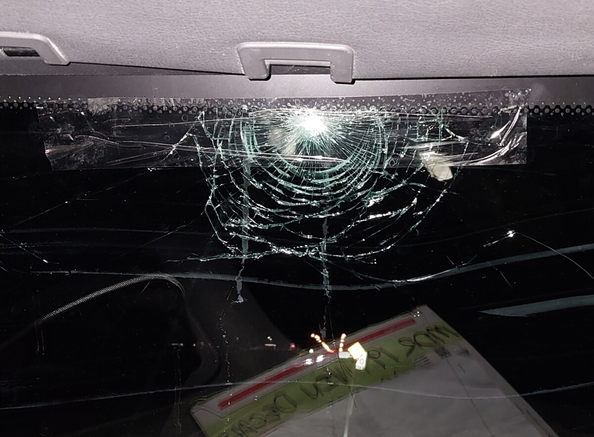 Teens arrested for throwing rock, smashing CMV windshield