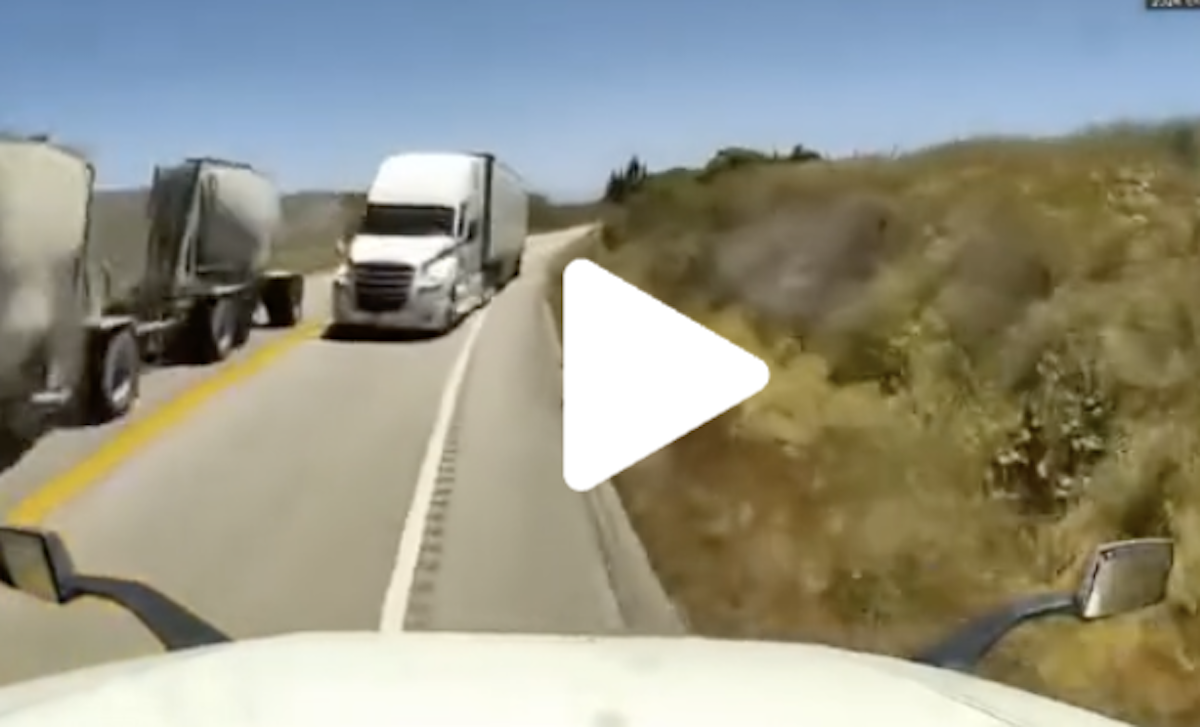 Get ready to applaud this driver for not panicking