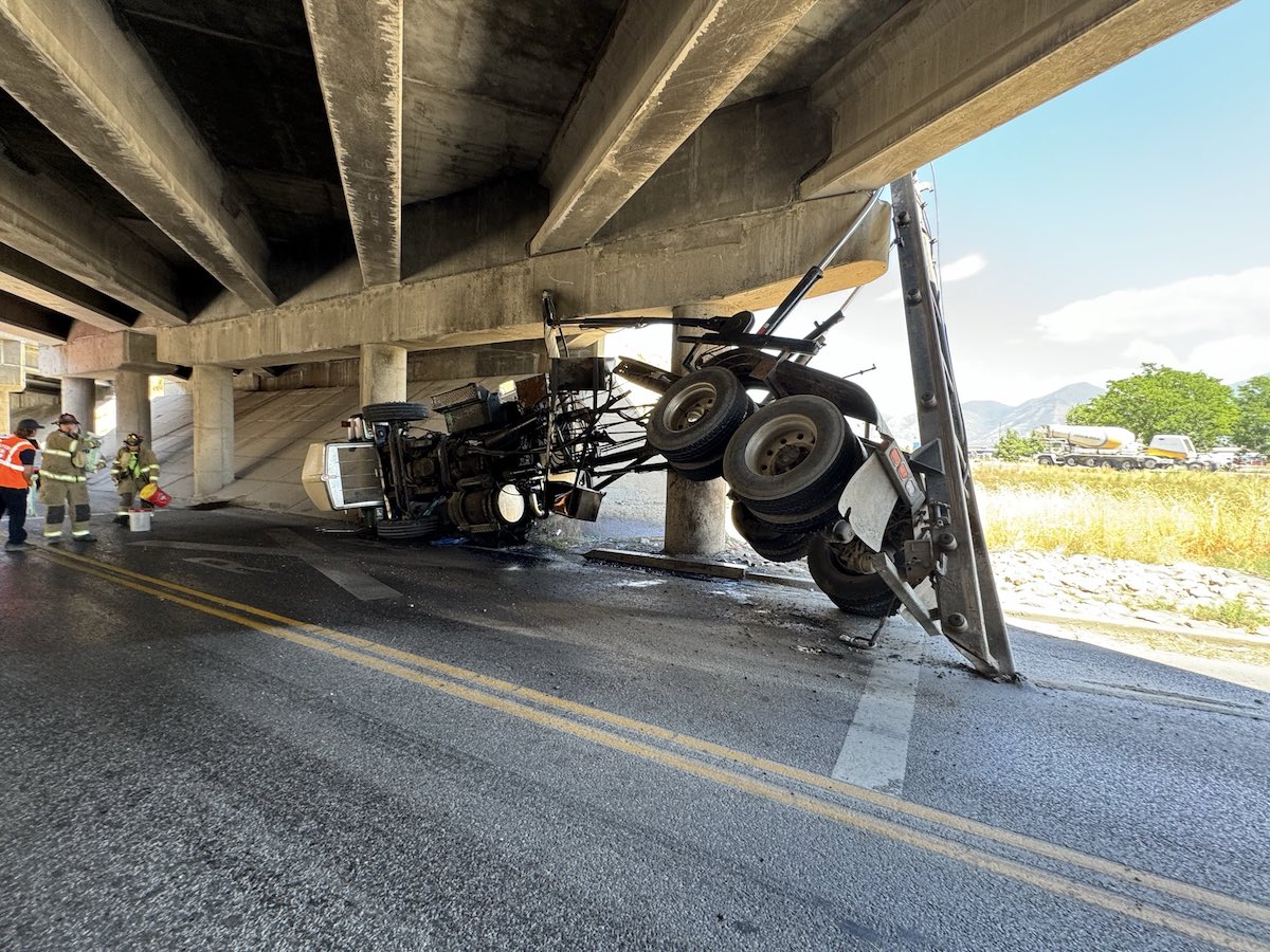 CMV all tangled up after striking overpass in Utah