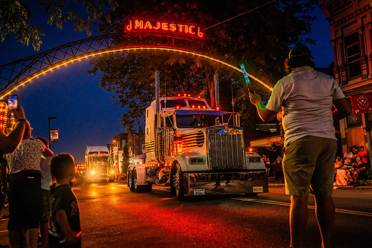 Watch this year’s Kenworth Truck Parade in Chillicothe, Ohio