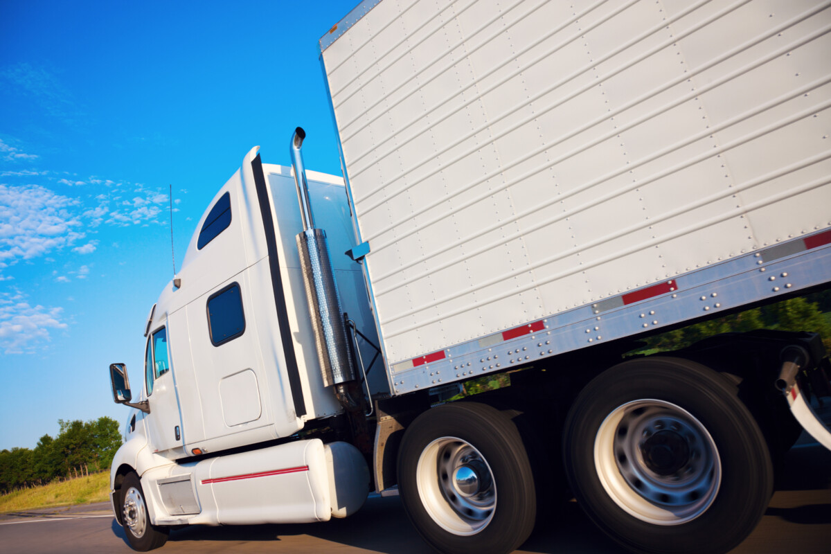 Big rigs banned from left lane on parts of I-70 in Colorado starting in August