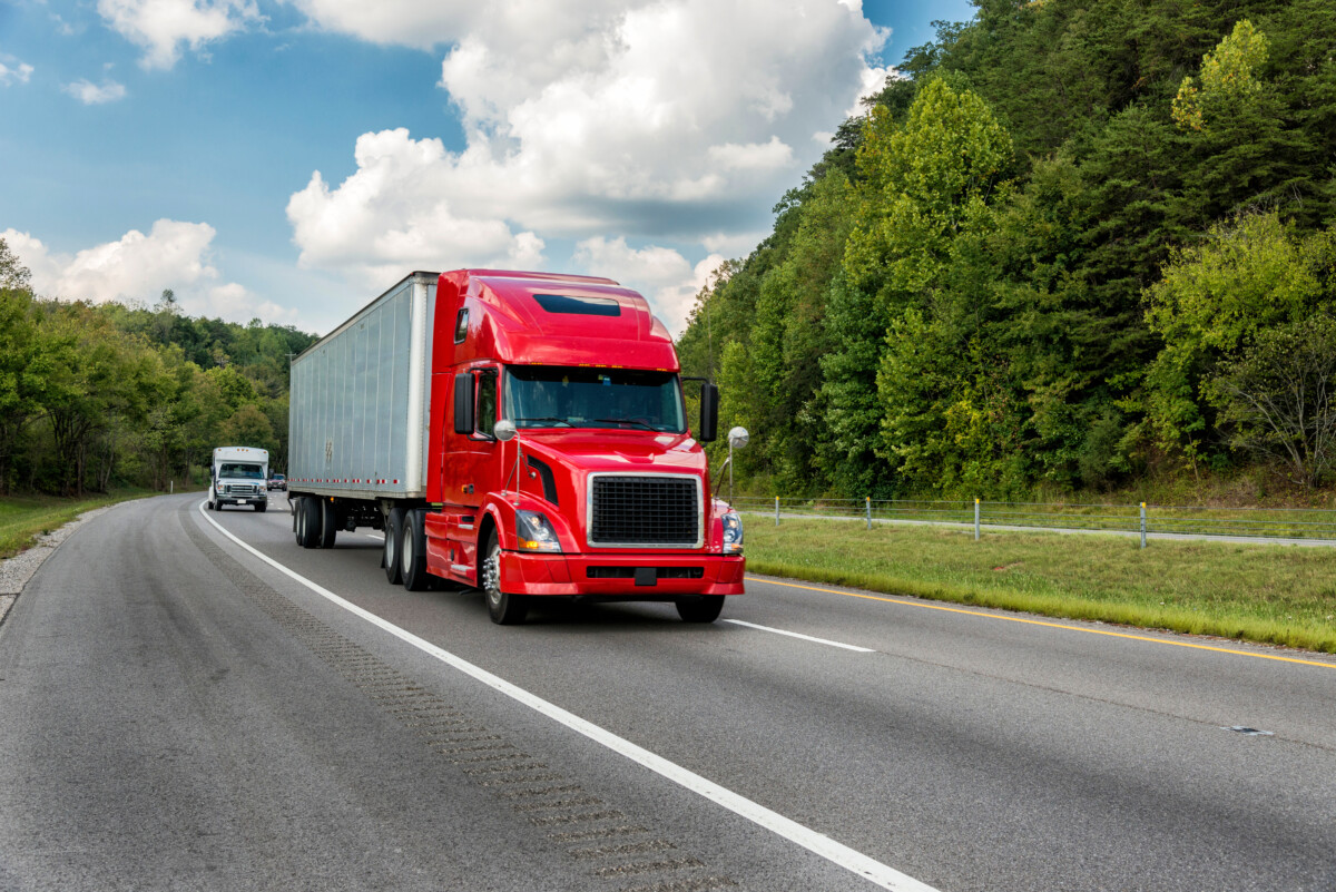 Controversial commercial vehicle speed limiter mandate pushed to 2025