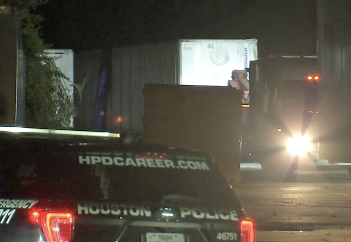 Two people found decomposing “like mummies” in the trailer of a parked semi truck