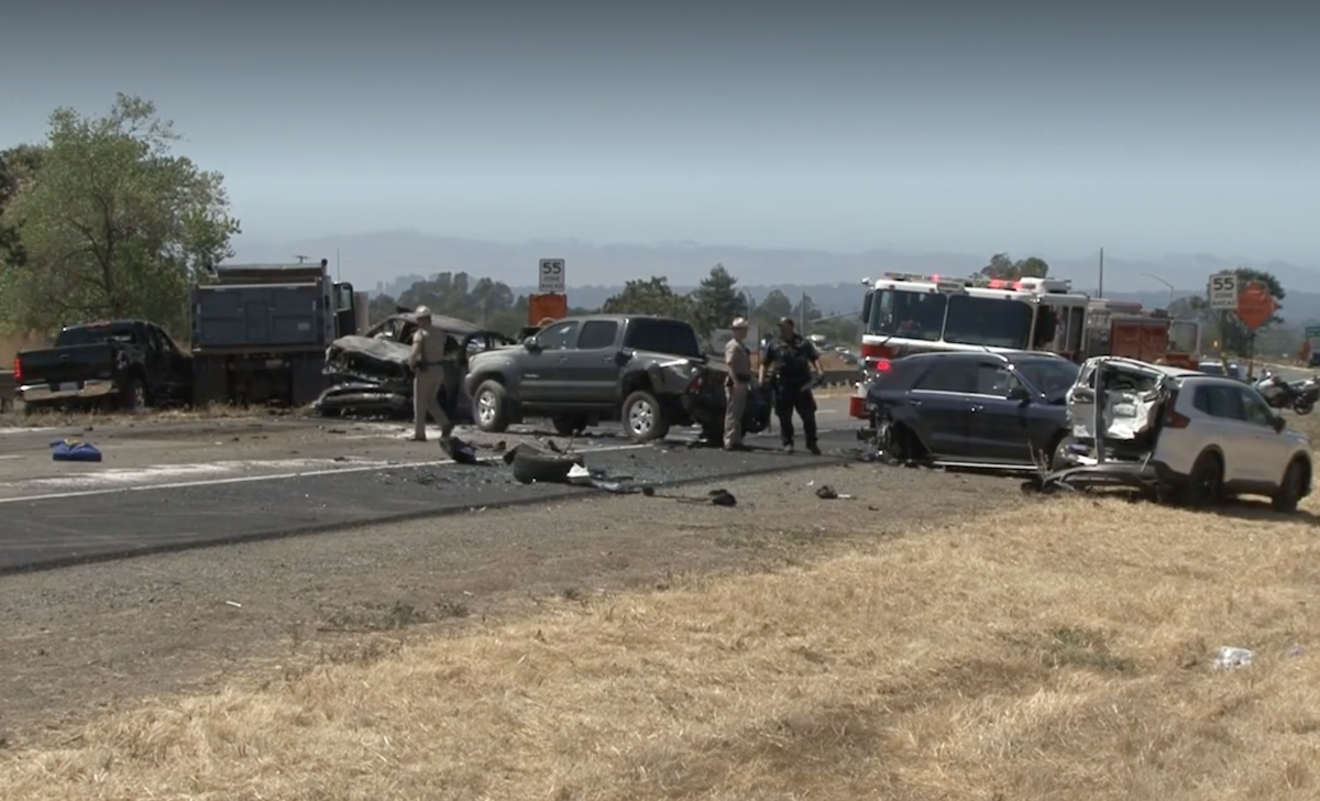 One dead in fatal 11-vehicle crash after rig fails to stop at intersection