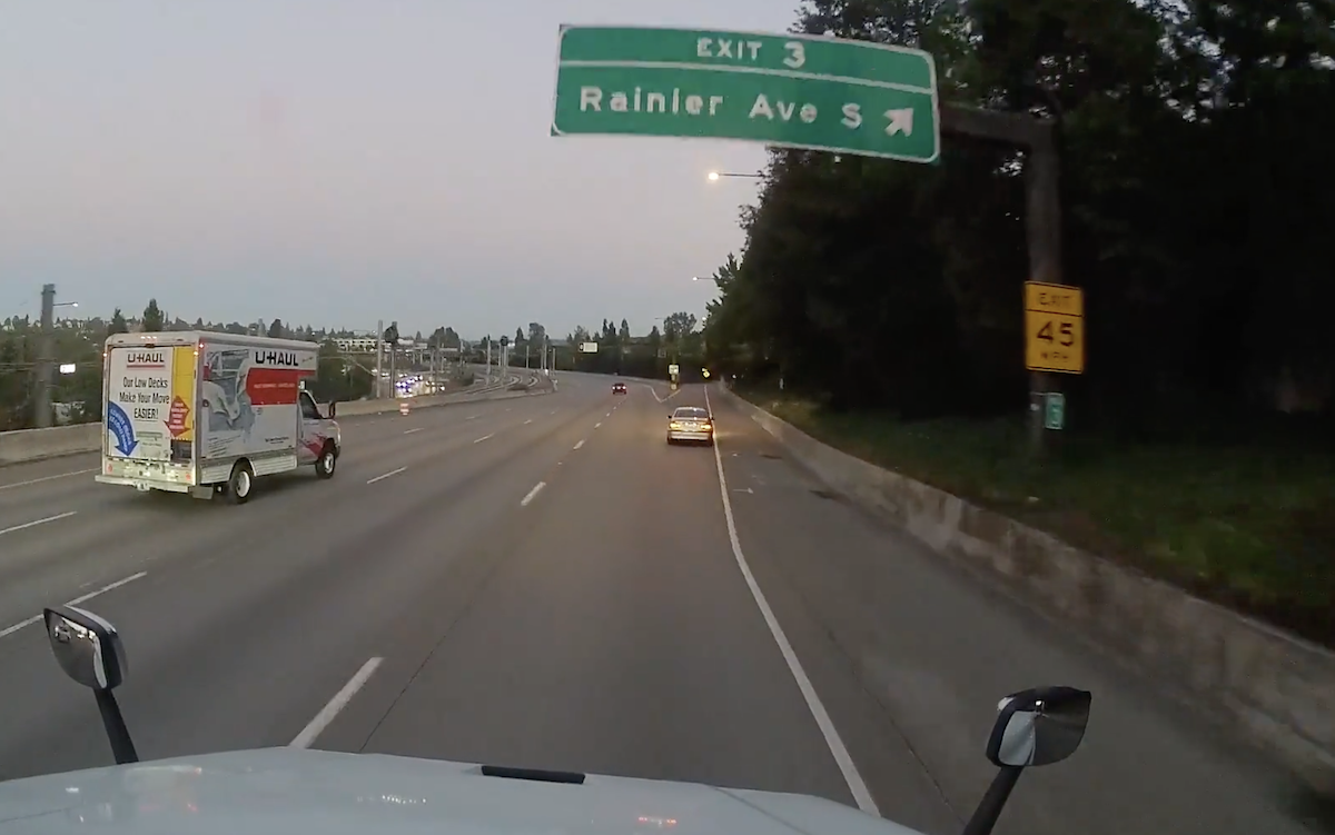 Uhaul just helps himself to trucker’s lane