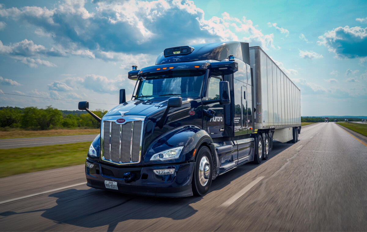 Company to offer driverless trucking services on 1000 mile route between Fort Worth and Phoenix in 2025