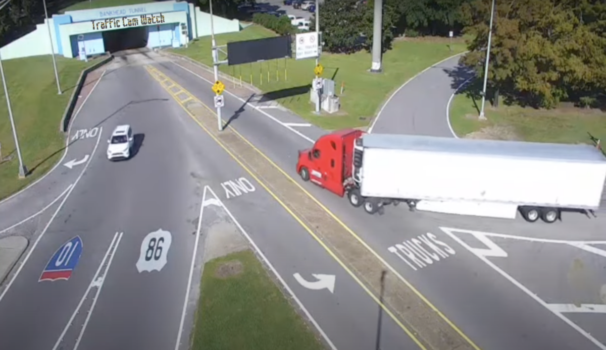 Traffic cams catch semi truck driver ignoring signs, striking 12-foot Bankhead Tunnel