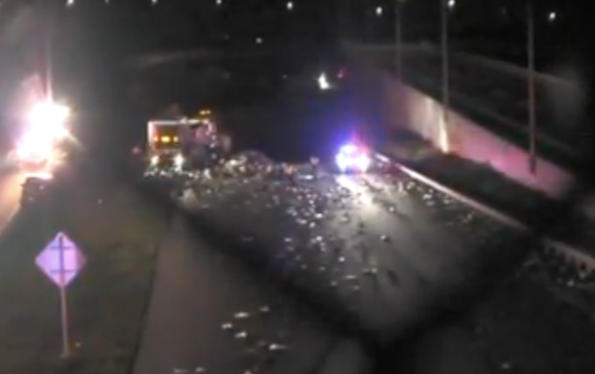 Four tractor trailer wreck partially blocks NJ Turnpike