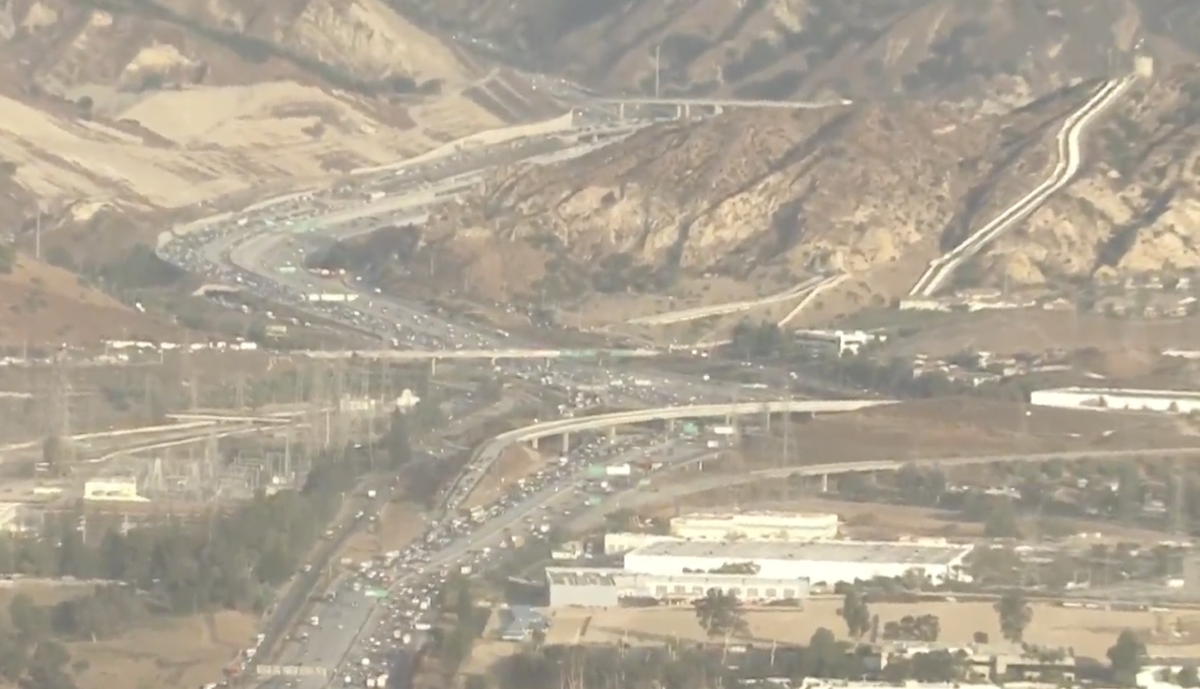 Multiple big rig crashes bring 5 Freeway traffic to halt