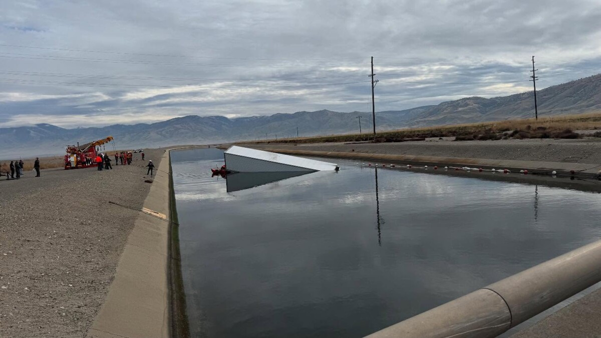 Truck driver’s body found in big rig submerged in California aqueduct