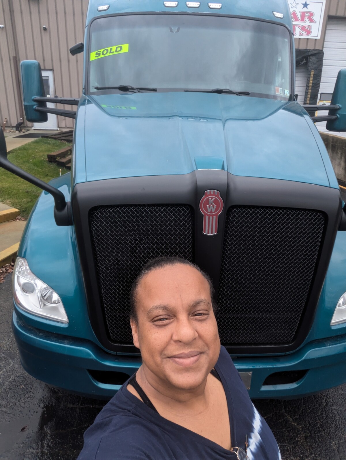 Trucker transitions to business owner with help from CDLLife App community