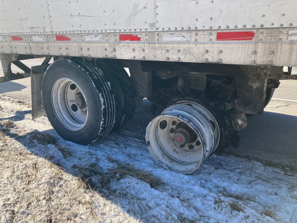 Iowa State Patrol nabs big rig driver on I-380 for missing tires