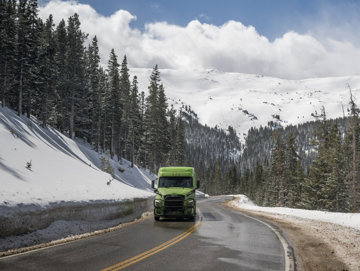 Colorado mayor calls for $20K fine for truckers who don’t chain up on I-70