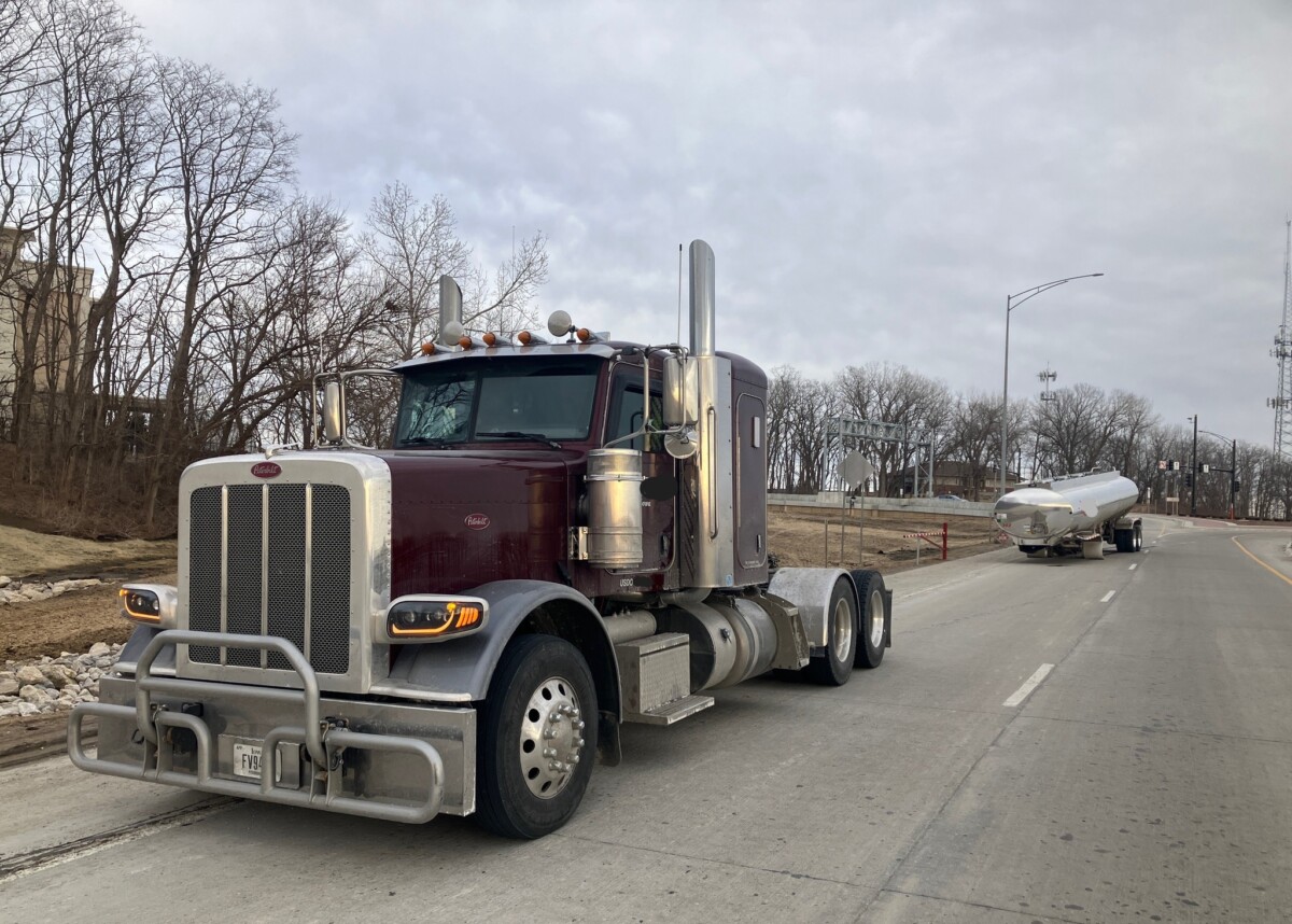 Iowa State Patrol calls out trucker for losing loaded tanker while merging onto I-80