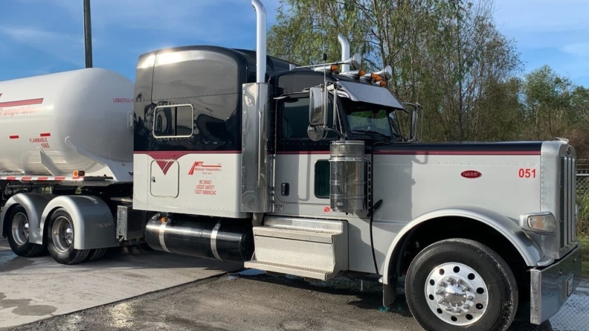 Search is on for Peterbilt stolen without trailer behind Wagin Cajun Truck Stop
