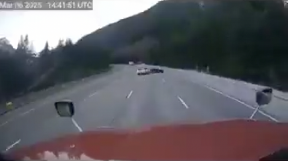Trucker’s dash cam catches black ice taking out two cars on I-90 in Washington