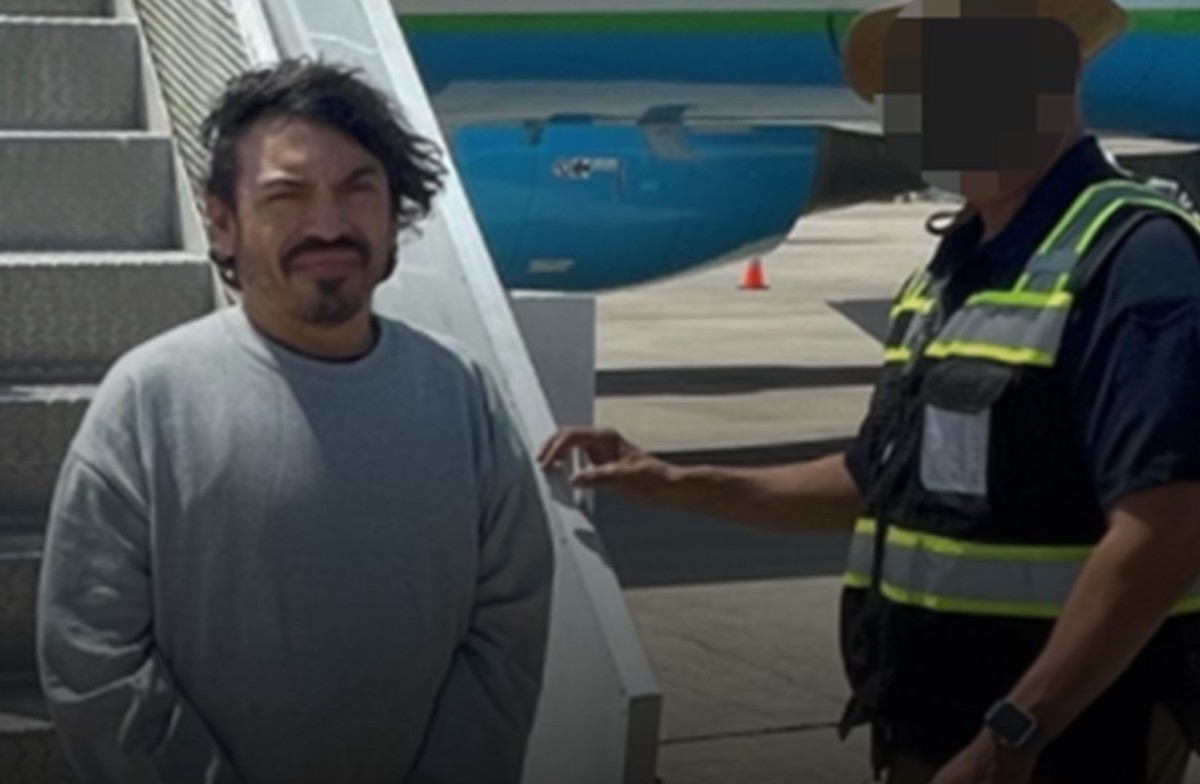 Driver in fatal Colorado crash officially deported for 17th time, ICE tweets