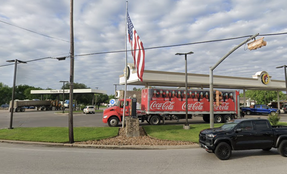 Turns out there are actually TWO Buc-ee’s locations that welcome truckers
