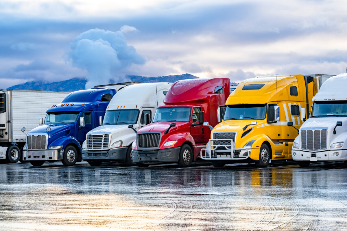 U.S. DOT to axe more than 50 ‘burdensome’ regulations at agencies including FMCSA