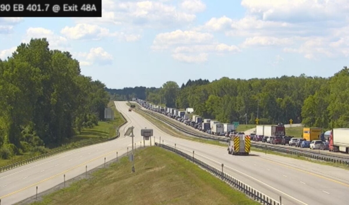 ‘Mass casualties’ confirmed in New York State Thruway crash involving tour bus