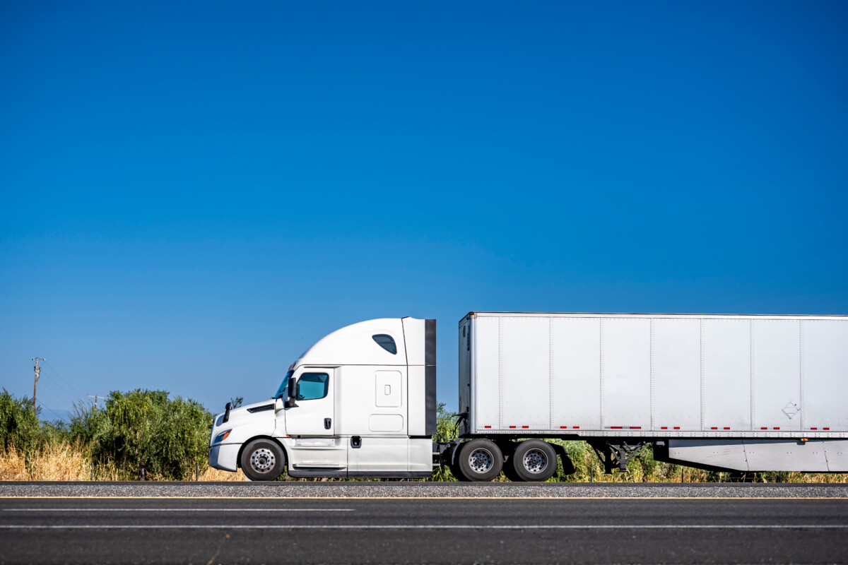 USDOT announces two hours-of-service pilot programs in push for more flexibility for truckers