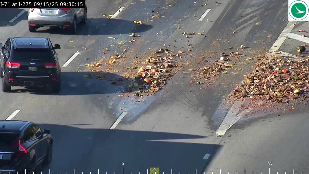 Ohio traffic cams catch car cutting off truck to make exit, causing messy watermelon spill