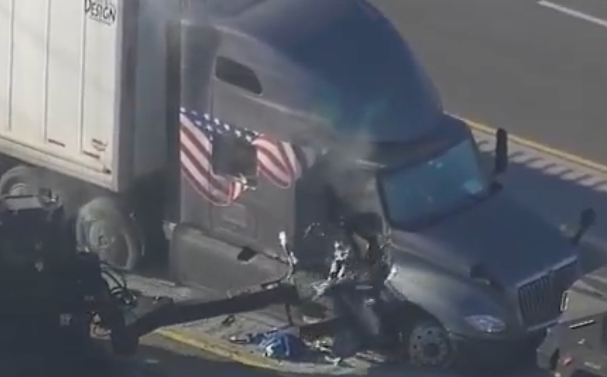 Driver experiencing medical emergency in 5 mph police chase that ended in battering ram now suing Houston deputies