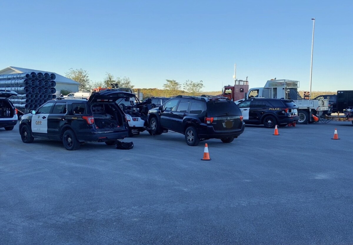 Blitz yields 140 commercial vehicle inspections, 85 charges, Canadian cops say