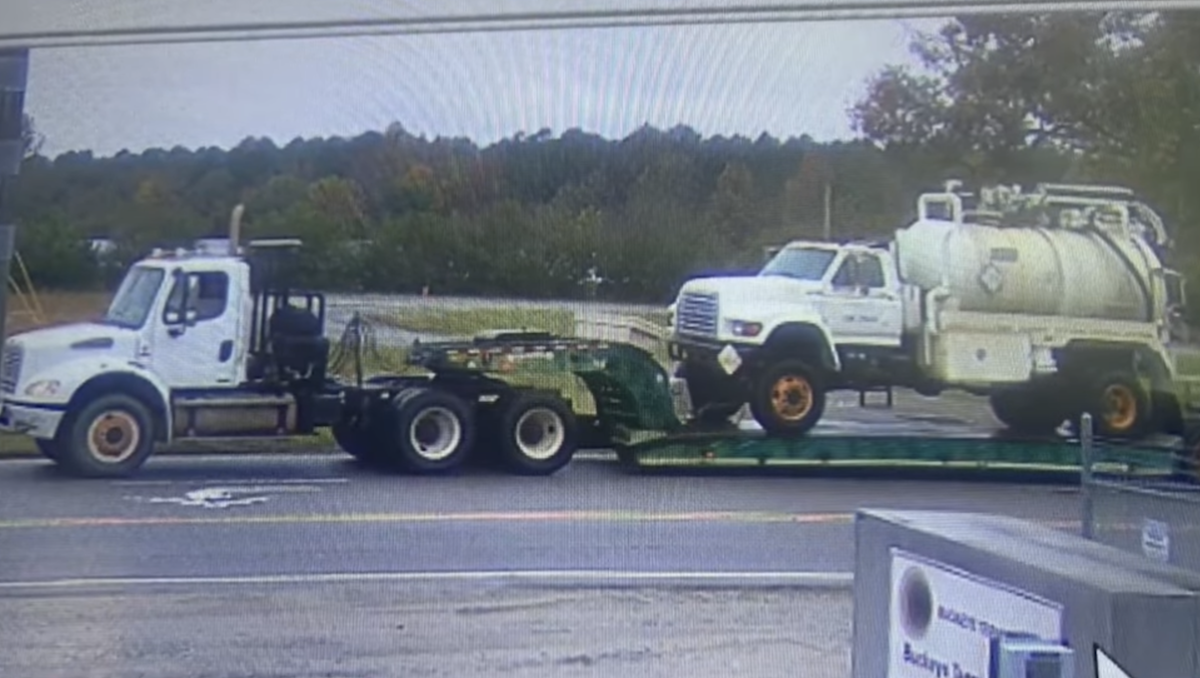 Truck driver who ignored traffic control personnel arrested after knocking lineman to the ground