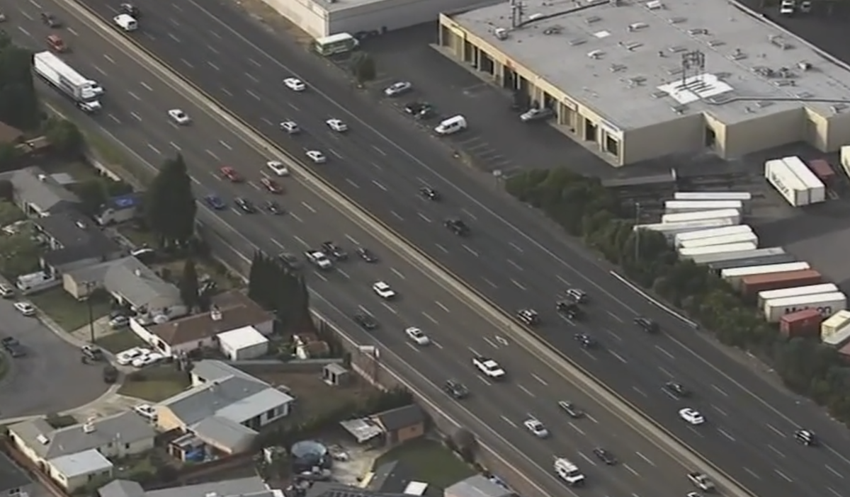 Caltrans considering eliminating truck ban on I-580 in Oakland