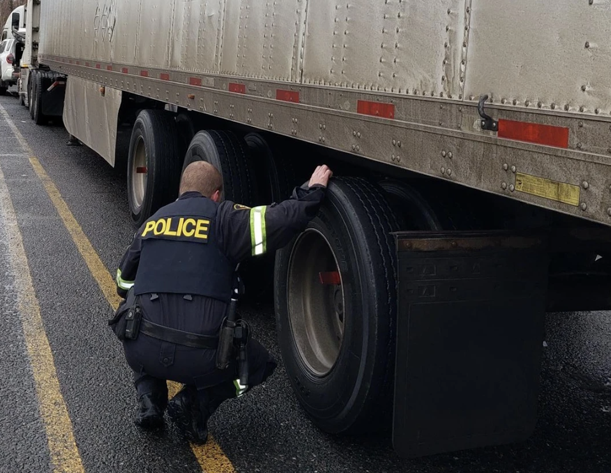 Nearly half of all CMVs inspected placed out of service during Ontario CVSA inspections