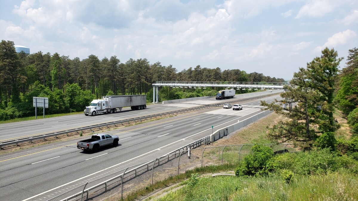 Trucking companies urge action over 1%  ‘backdoor toll increase’ for commercial vehicles on New York State Thruway