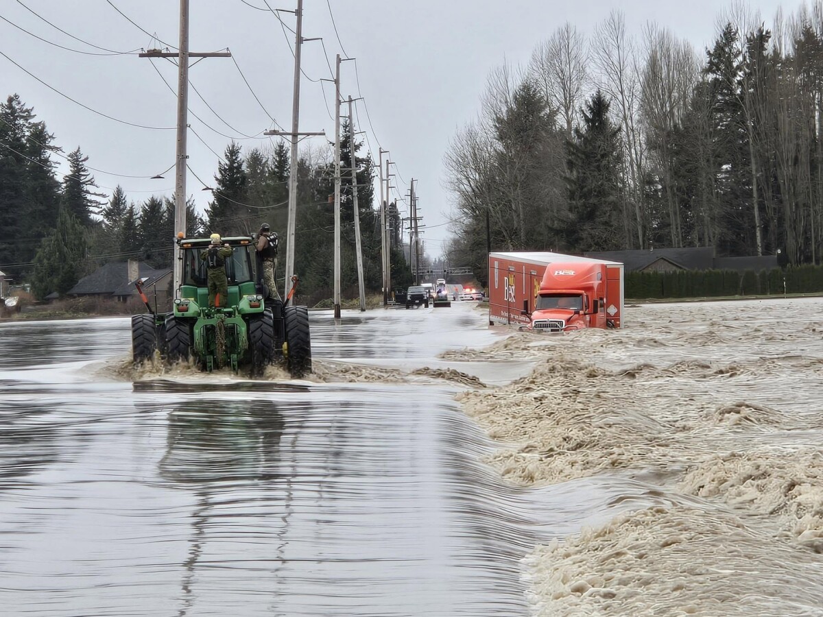 Border agents help rescue semi truck driver from flood waters in Washington State