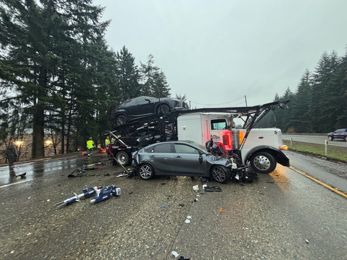 Washington authorities accused of refusing ICE detainer for truck driver involved in pileup