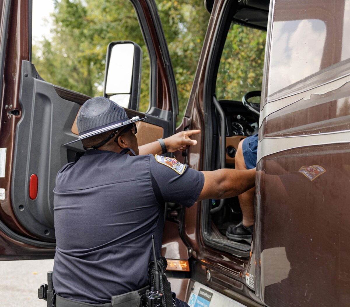 ICE detained 82 following commercial vehicle inspections in Alabama, Governor says
