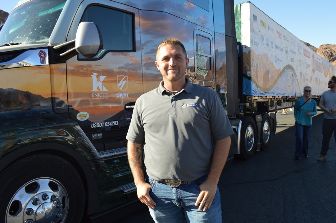 Knight-Swift truck driver hauls Capitol Christmas Tree 3,700 miles to Washington D.C.