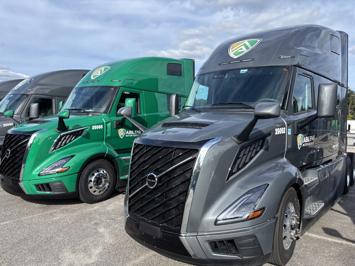 Virginia motor carrier with over 300 trucks to convert to Swift Transportation
