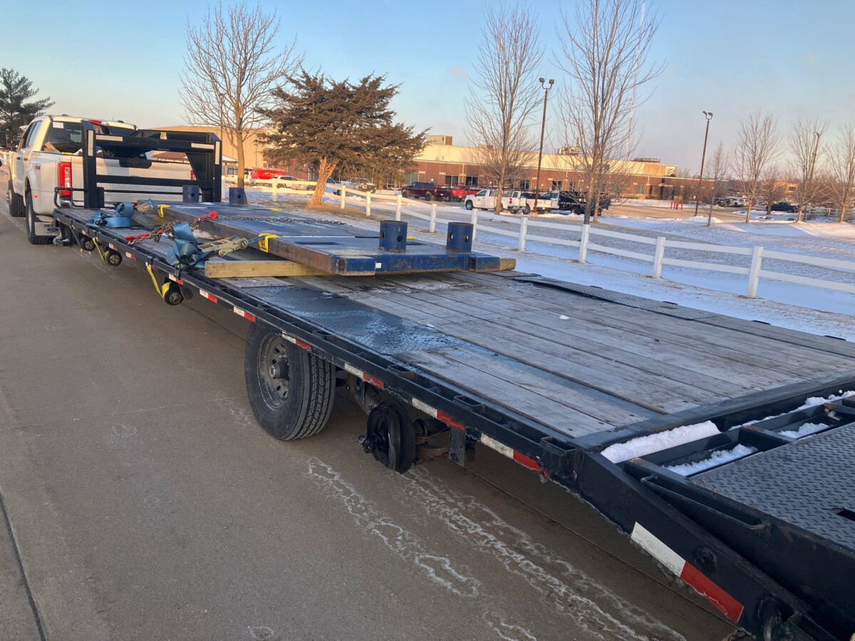 Iowa CMV troopers ‘beg’ drivers to check equipment after two wheel-off incidents this week, resulting in fatality