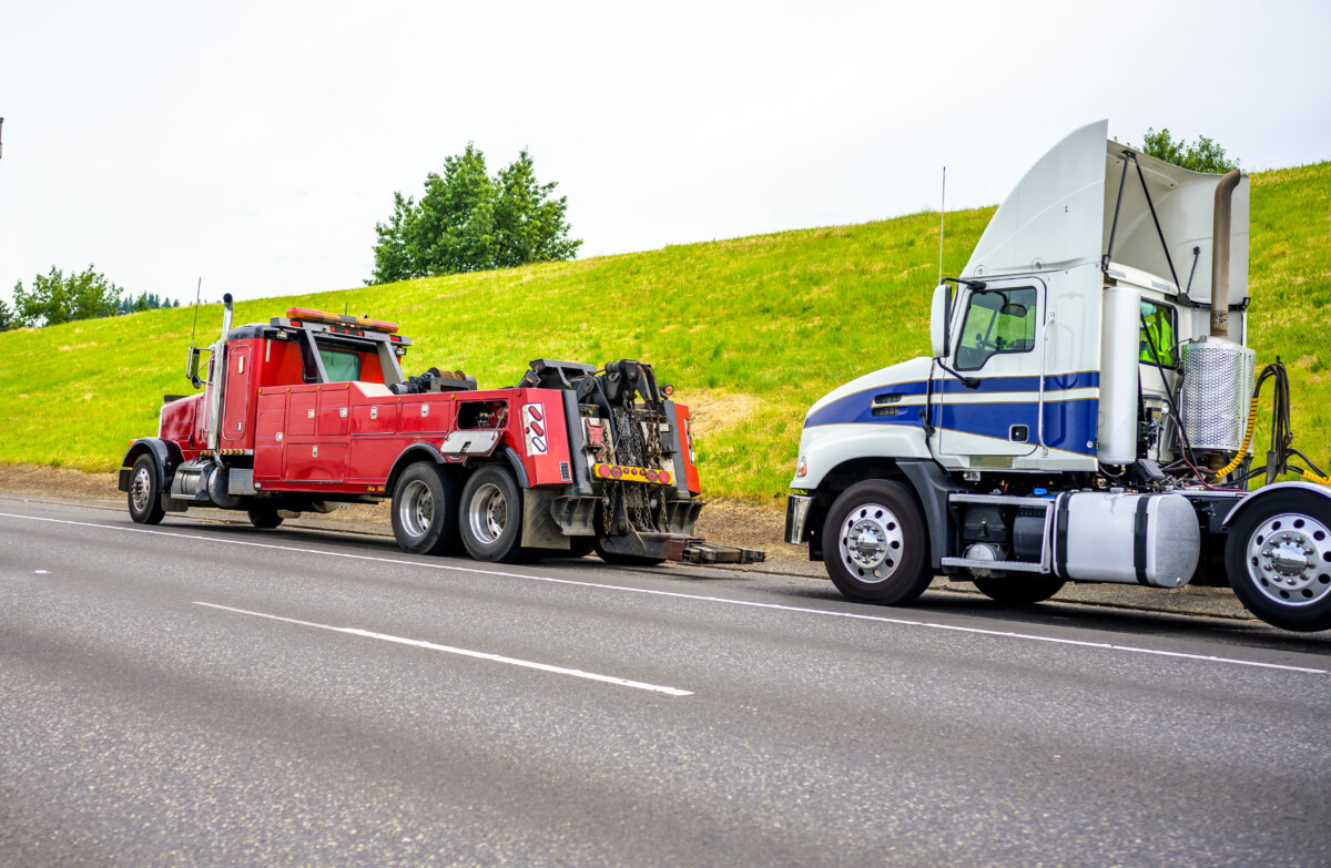 Bill would allow operators to tow semi trucks without detaching trailers for improved safety