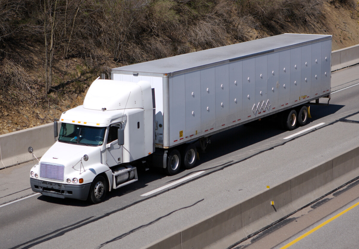 FMCSA pushes to require states to keep records from non-domiciled CDL applicants for two years