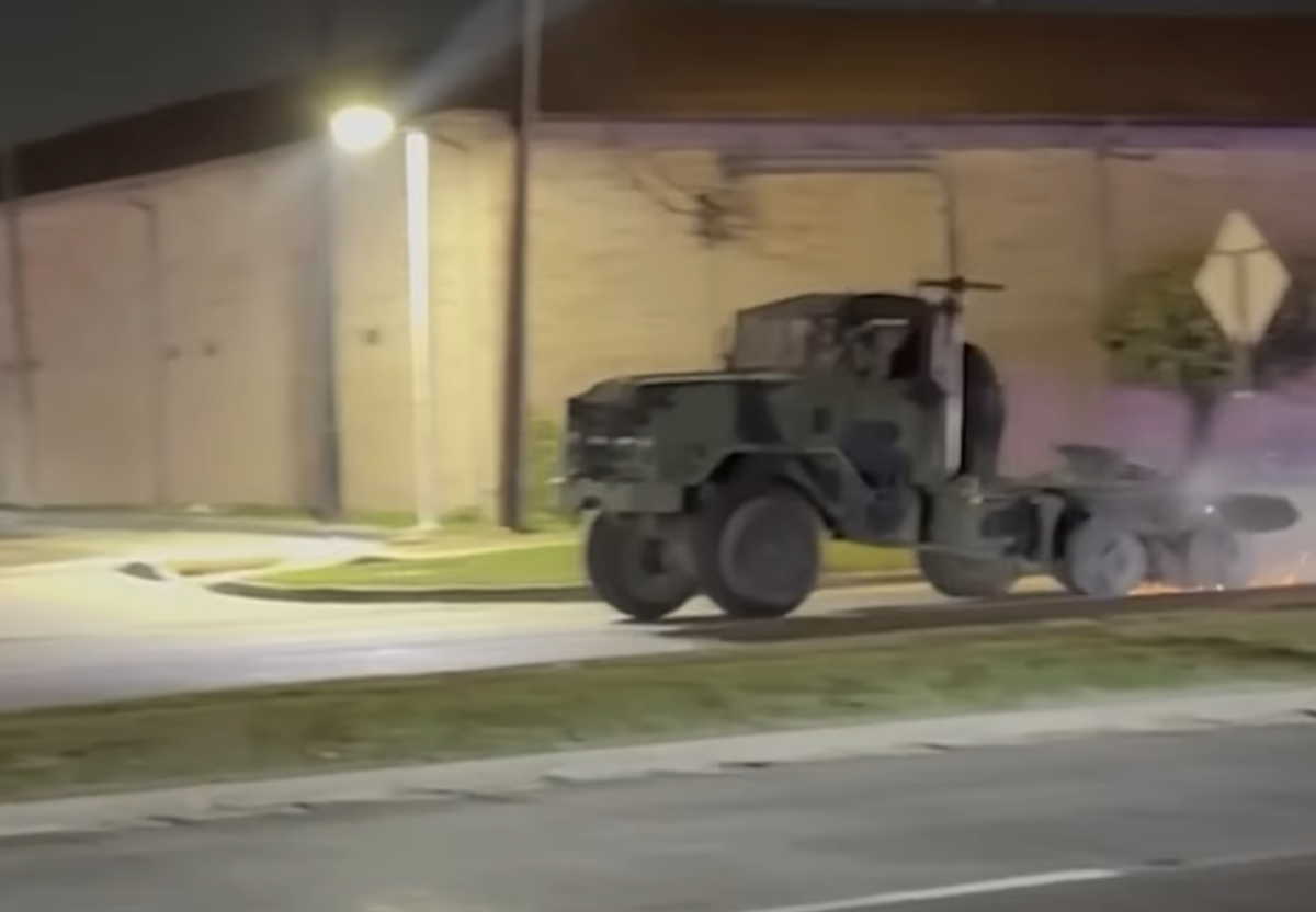 Military-style bobtail truck leads police on overnight chase through northeast Houston