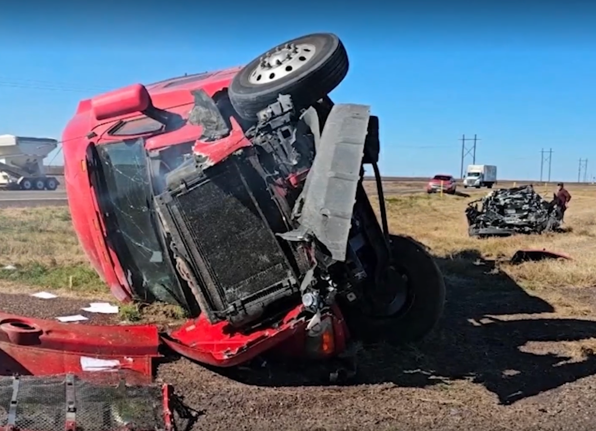 Wrongful death lawsuit filed against HEB, trucking company, & driver after four killed in car with flat tire