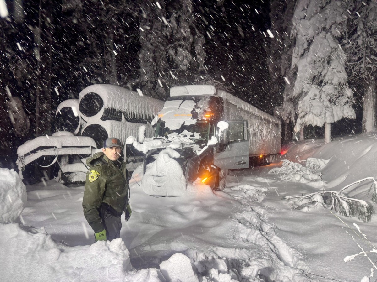 Two running out of fuel and food rescued from semi truck on second day snowed in on  California mountain roadway