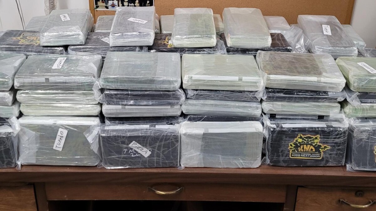 Commercial vehicle inspection in Nebraska uncovers 242 pounds of cocaine, open container, fake license plate