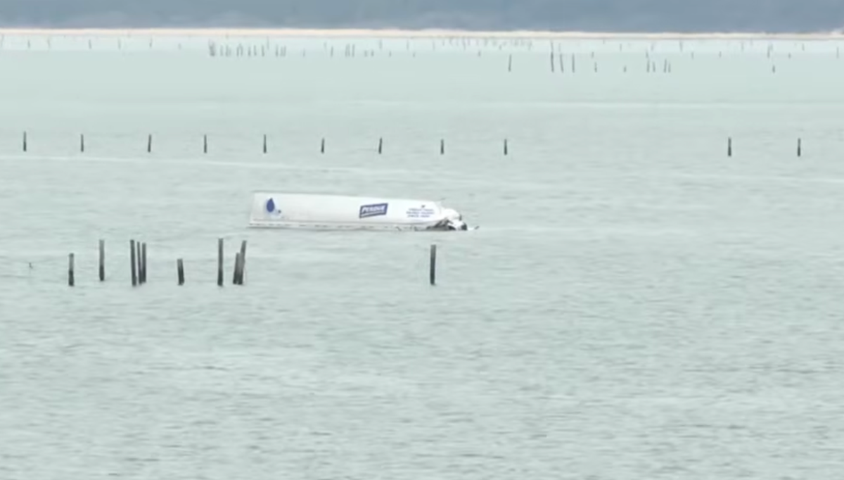 Coast guard searching for driver after tractor trailer goes off Chesapeake Bay Bridge-Tunnel