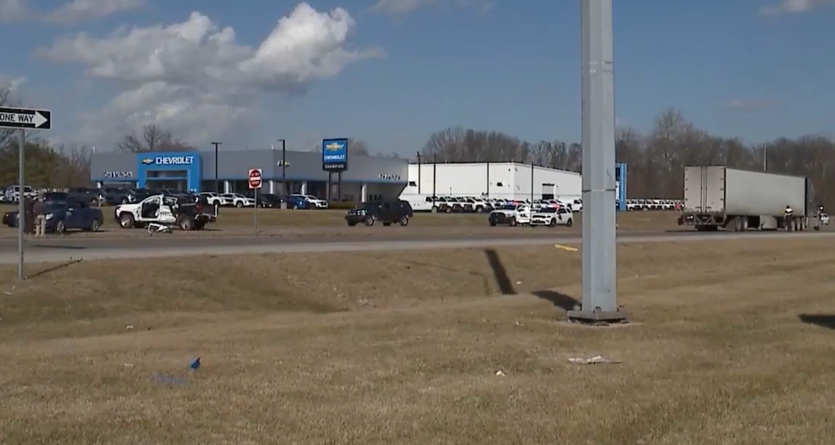 Driver with non-domiciled CDL in ICE custody after running red light and causing fatal crash at intersection