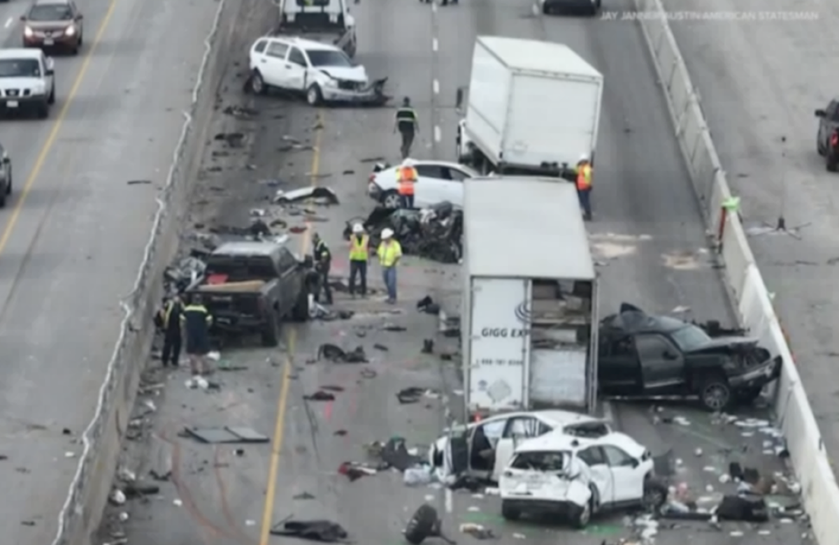 Driver cleared of intoxication suspicions in I-35 pile up should have had non-domiciled CDL, NTSB report shows