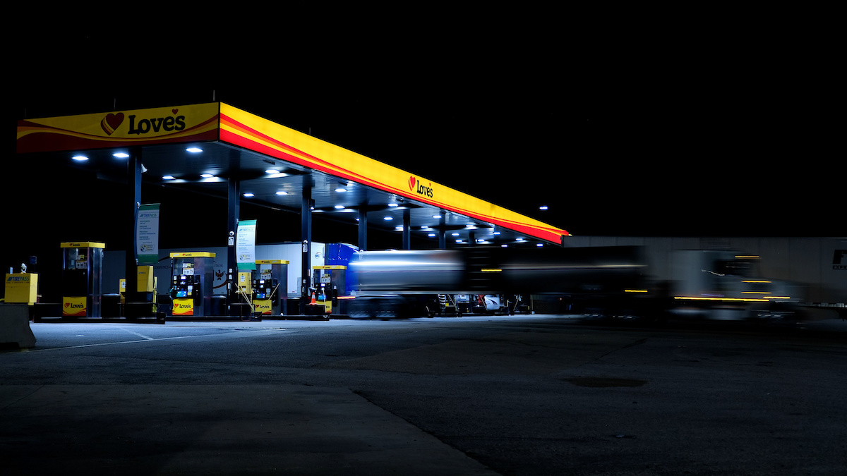 Manager of Oregon Love’s says Arizona gang was blackmailing her into stealing from business