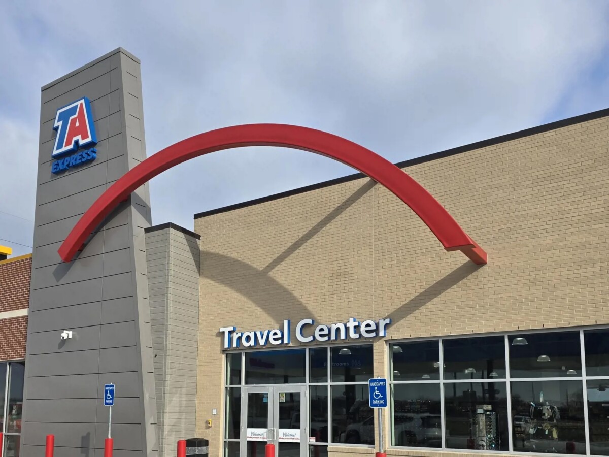 TA opens Oklahoma store with 40 truck parking spaces