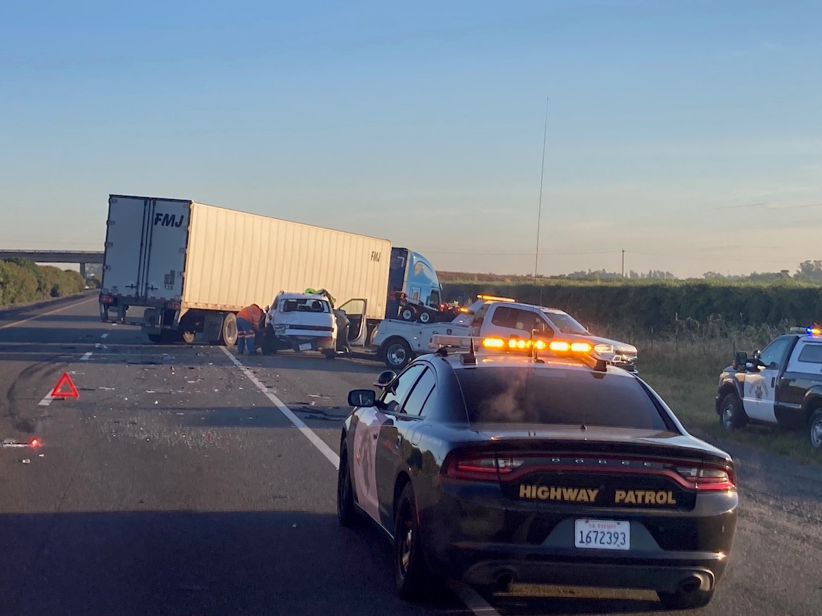 Motorist causes chain reaction crash while turning head to cough